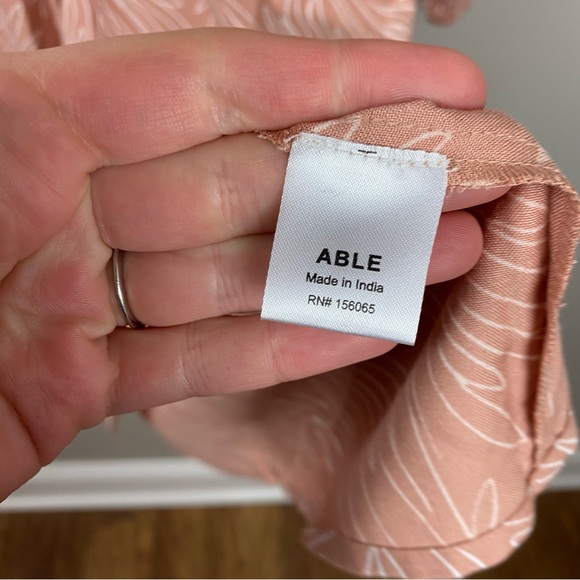 Able Joyce Smocked Midi Dress 100% viscose Size xxl new pockets - Picture 14 of 15